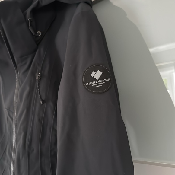 Black Obermeyer Ski Jacket - Picture 9 of 10